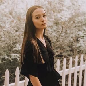 Meet your Posher, Mikayla